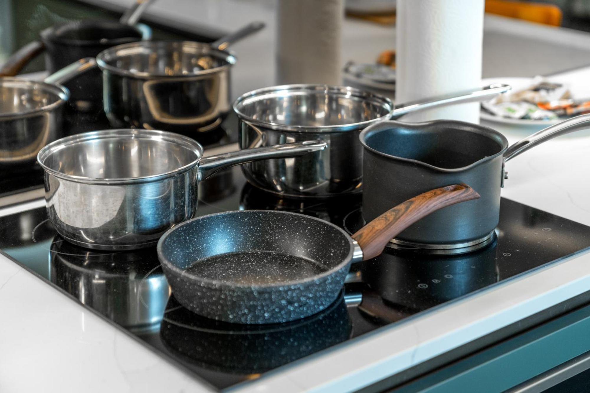 Skyvillion - Cozy Large 4 & 1 Bed Apartments In London Enfield, Mins To Tube Station, Free Wi-Fi エクステリア 写真