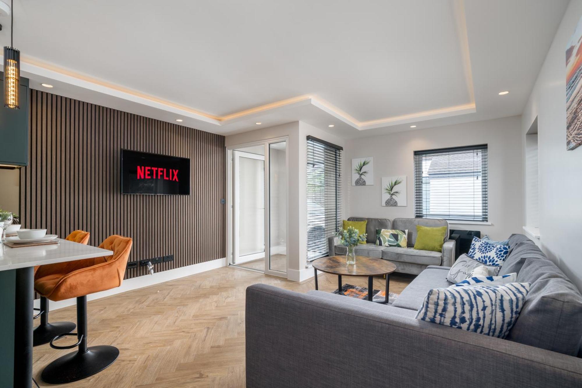 Skyvillion - Cozy Large 4 & 1 Bed Apartments In London Enfield, Mins To Tube Station, Free Wi-Fi エクステリア 写真